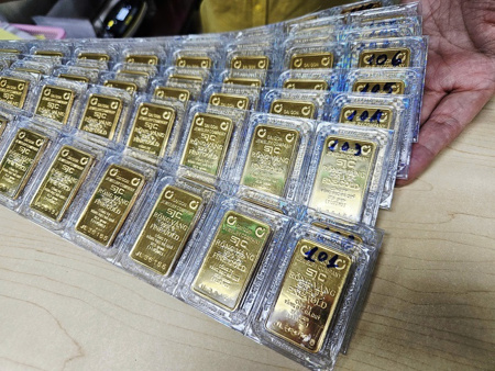 Sáng 14-4, giá vàng miếng SJC và vàng nhẫn tiếp tục tăng vọt