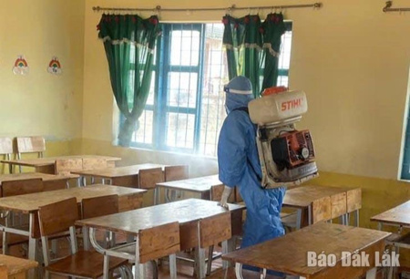 Phối hợp chặt để kiểm soát dịch bệnh học đường