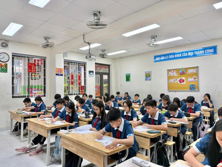 Tháo gỡ nút thắt dạy thêm