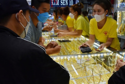 Giá vàng hôm nay, 18-4: Bật tăng trở lại