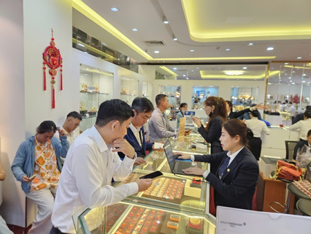 Giá vàng hôm nay 29-4: Rớt thêm 1,5 triệu đồng, thấp nhất nhiều tháng