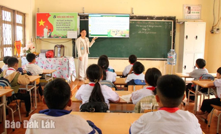 Xã Ea Knốp: Tập trung huy động nguồn lực đầu tư phát triển giáo dục và đào tạo