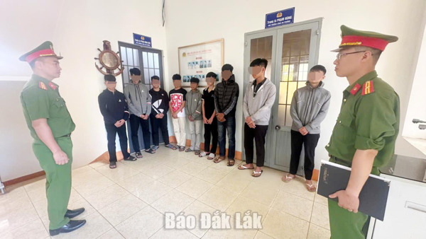 Ngăn chặn bạo lực học đường không chỉ bằng khẩu hiệu