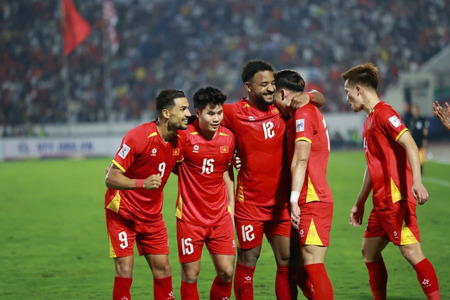 Tuyển Việt Nam thắng 13 trận liên tiếp, lập kỷ lục "khủng" khiến truyền thông Thái Lan bội phục