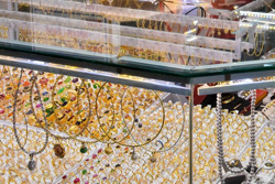 Giá vàng hôm nay, 8-4: Vàng thế giới tăng mạnh