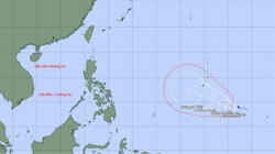 Xuất hiện áp thấp nhiệt đới dự báo mạnh lên thành bão, có vào Biển Đông?