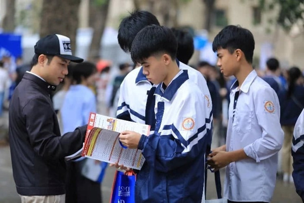 Thí sinh dự tuyển hệ cao đẳng, trung cấp có thể nộp hồ sơ trực tuyến