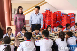 Chủ động bảo đảm an toàn thực phẩm trong trường học