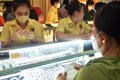 Giá vàng hôm nay 22-5: Tiếp tục nóng lên