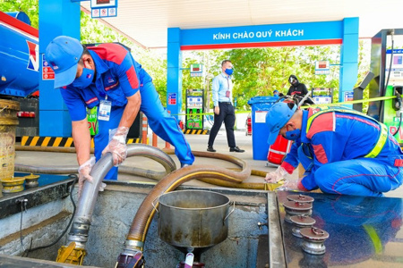 Xăng E10 sắp thay thế RON 95 trên toàn quốc, được kiểm soát chất lượng ra sao?