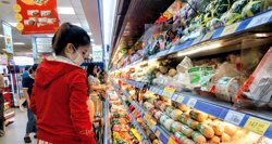 Người tiêu dùng dè dặt trong chi tiêu