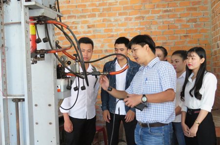 Chính sách học bổng và bài toán nhân lực công nghệ