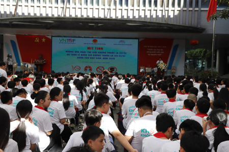Mối nguy hại từ thuốc lá điện tử
