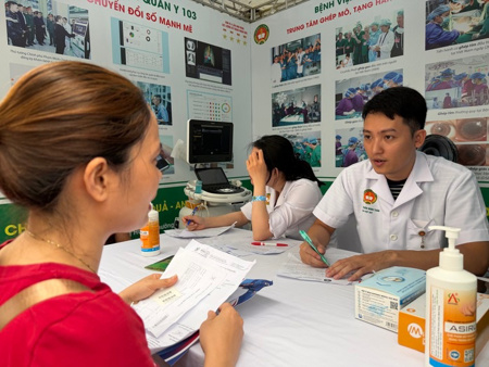 Từ 1-7, Bộ Y tế dừng cấp giấy phép, chứng chỉ hành nghề khám chữa bệnh