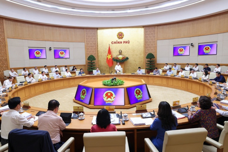 Chính phủ chỉ đạo khẩn trương hoàn thành sắp xếp tổ dân phố, thôn, bản
