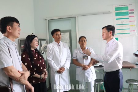 Nâng cao năng lực y tế cơ sở: Hướng đến quản lý sức khỏe toàn dân