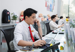 Khẩn trương tuyển dụng, tiếp nhận, bổ sung nhân sự cấp xã