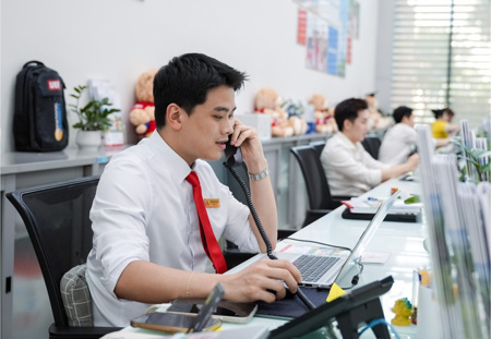 Khẩn trương tuyển dụng, tiếp nhận, bổ sung nhân sự cấp xã