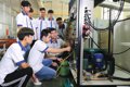 Gỡ rào cản bằng cấp trong tuyển chọn người dạy nghề