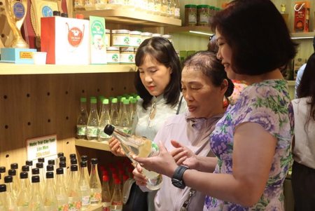 Truy vết hàng giả từ gốc