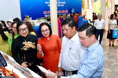 Hơn 150 sản phẩm khởi nghiệp của phụ nữ Đắk Lắk tham gia kết nối giao thương