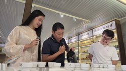 Trải nghiệm thực tế “Từ vườn đến tách cà phê”