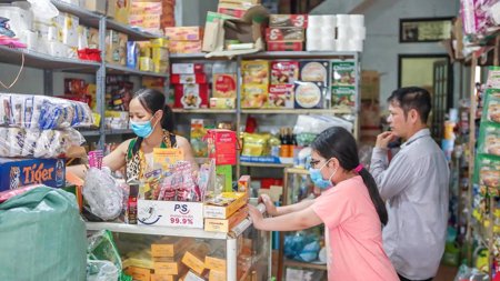 Đề xuất nâng ngưỡng doanh thu chịu thuế hộ kinh doanh lên 3 tỷ đồng: Bộ Tài chính nói gì?