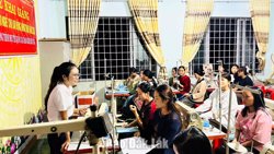 Xã Ea Trang: Tạo sinh kế để giảm nghèo bền vững