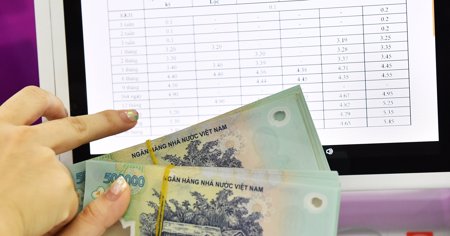 Gửi tiết kiệm cố định hay linh hoạt để hạn chế mất lãi khi rút tiền trước hạn
