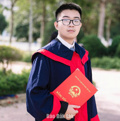 Những thủ khoa nghị lực và đam mê
