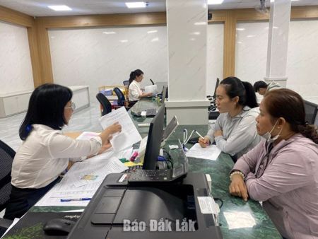 Phường Buôn Ma Thuột: Phát huy tinh thần hành chính phục vụ 