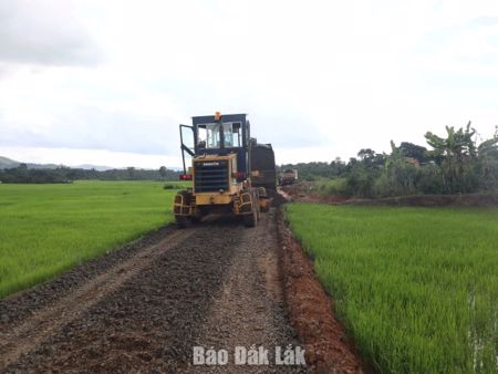 Xã Đắk Phơi: Hơn 5,6 tỷ đồng nâng cấp đường buôn Tlông
