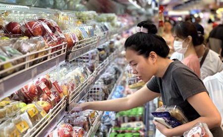 Phủ sóng điểm bán, nâng tầm hàng Việt