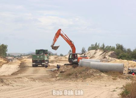 Gỡ điểm nghẽn giải phóng mặt bằng trong Chiến dịch 45 ngày đêm