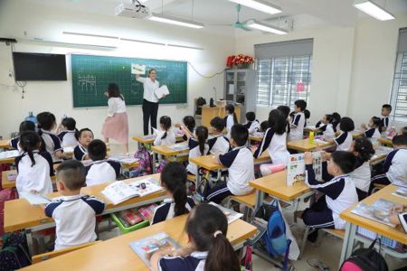 Tiếng Anh là môn học bắt buộc từ lớp 1