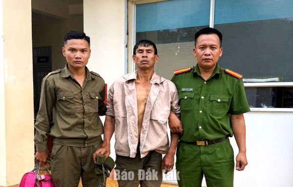 Phát hiện đối tượng truy nã trong căn nhà bỏ hoang
