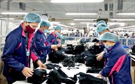 Tăng lương tối thiểu vùng năm 2027: Cân bằng lợi ích người lao động và doanh nghiệp