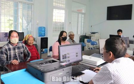 Phú Mỡ đưa dịch vụ công đến gần người dân