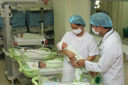 Chú trọng kiểm soát mất cân bằng giới tính khi sinh