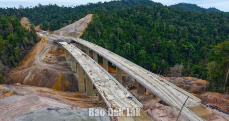 Tập trung xử lý hạng mục chậm tiến độ Dự án thành phần 2 cao tốc Khánh Hòa - Buôn Ma Thuột