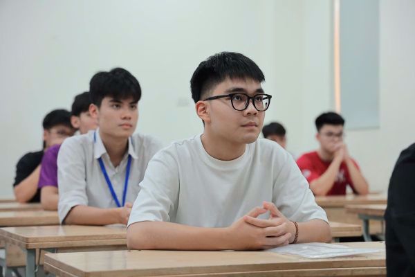 Bộ GDĐT làm rõ đề xuất giới hạn phương thức xét tuyển đại học