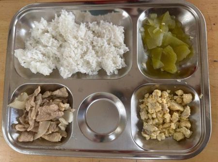 Nâng chất bữa ăn bán trú: Siết trách nhiệm từ chính quyền cơ sở