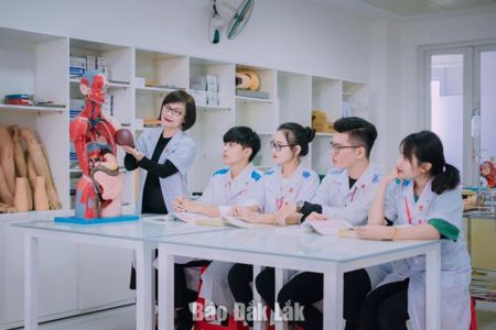 Lợi thế cạnh tranh từ nguồn nhân lực chất lượng cao 