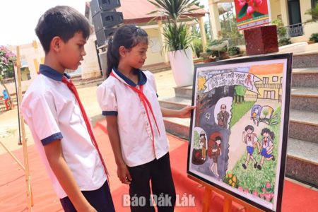 HỖ TRỢ BHYT HỌC SINH, SINH VIÊN: Chính sách thiết thực từ năm học mới