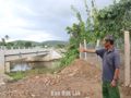 Hiến đất riêng, mở đường chung