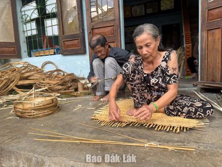 Giữ nghề truyền thống, mở hướng phát triển mới