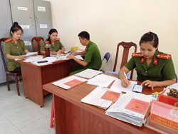 Phấn đấu hoàn thành việc cấp căn cước công dân cho trên 1,5 triệu công dân đủ điều kiện trước ngày 1-7-2021.