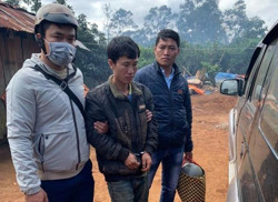 Đột nhập phòng ngủ giữa ban ngày, trói chủ nhà cướp tài sản