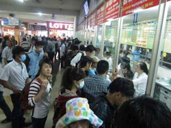 Giá vé tàu xe Tết ‘giảm nhiệt’