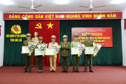 Ngăn chặn 1,7 tấn nội tạng thối tuồn ra thị trường, 8 cán bộ được khen thưởng